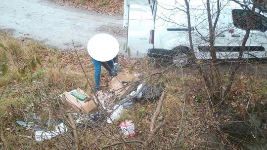 Bogatynia: Fotopułapki znów ujawniły sprawcę zaśmiecania