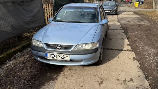 Bogatynia: ukradł 90-latkowi samochód