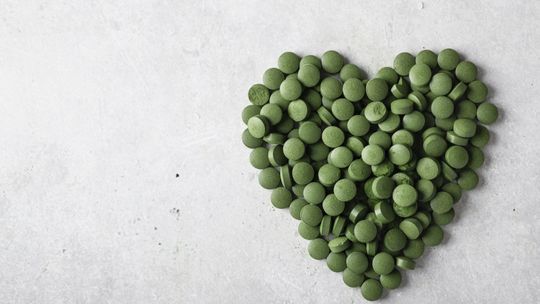 Chlorella i spirulina – superfoods, które warto znać