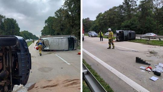 Dostawczak spadł z lawety. Utrudnienia na A4