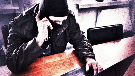 Fałszywi doradcy inwestycyjni nie odpuszczają