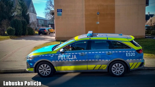 Iłowa: z mieszkania ulatniał się gaz