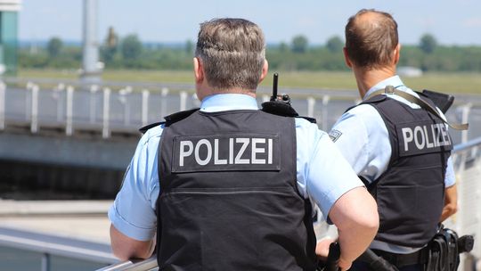 Ilu migrantów Niemcy cofnęli do Polski? (statystyka)