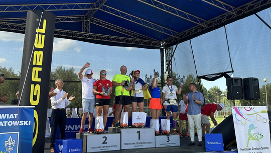 Mieszkaniec Zawidowa triumfuje w Nordic Walking i warcabach