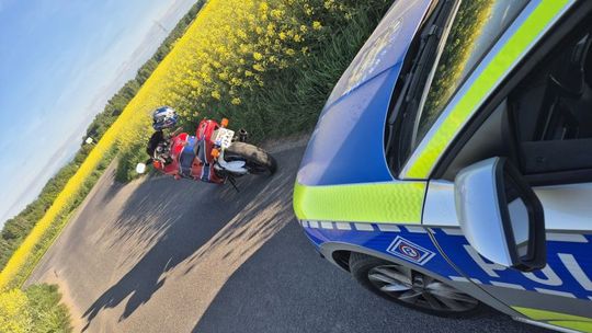 Motocyklista pod wpływem alkoholu i narkotyków złamał sądowy zakaz.