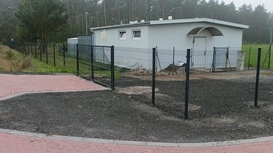 Nowe ogrodzenie boiska w Rudawicy gotowe!