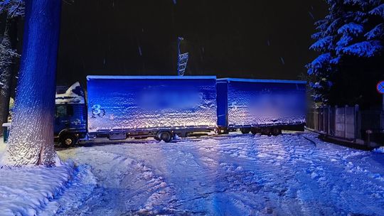 Pierwszy śnieg i pierwsze wyjazdy strażaków