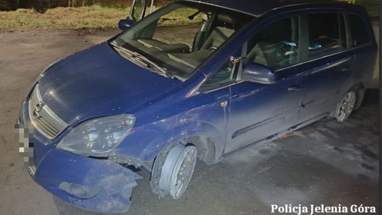 Pijana Czeszka prowadziła auto bez opon Pijana Czeszka prowadziła auto bez opon