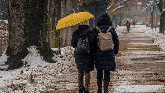 Pogoda dla Zgorzelca. Przed nami spadek ciśnienia, opady śniegu i deszczu