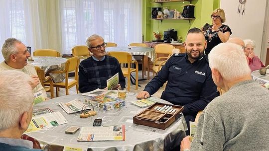Policjanci z Zielonej Góry odwiedzają seniorów!