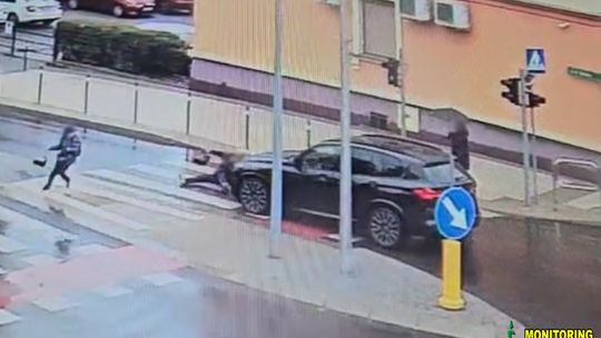 Potrącenie na pasach w Zielonej Górze [WIDEO]