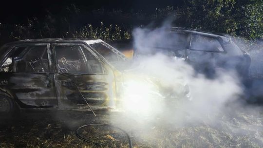 Siekierczyn: Nocny pożar samochodów