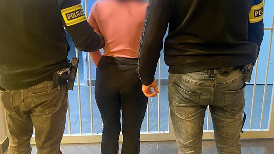 Słubice: pijana 29-latka zniszczyła szybę. Stanie przed sądem