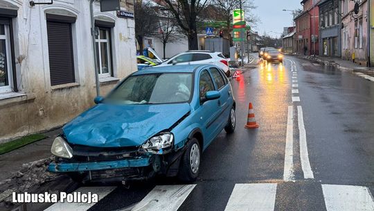 Świebodzin: pijany kierowca przewoził dziecko i doprowadził do kolizji
