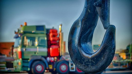 Usługi dźwigowe i transport ciężkich ładunków we Wrocławiu