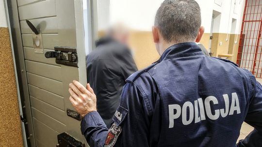 Wschowa: 70-latek z zakazem prowadzenia pojazdów za kierownicą