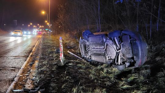 Zderzenie dwóch pojazdów na drodze W298