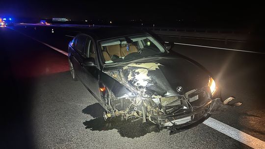 Zderzenie dwóch samochodów na S3. Jedna osoba trafiła do szpitala