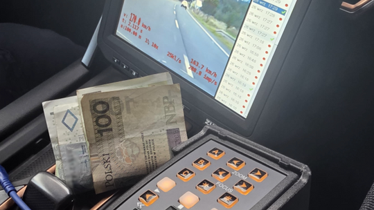 Zgorzelec: 51-latek próbował przekupić policjantów