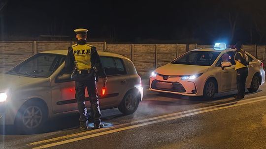 Zielona Góra: dwóch mężczyzn i kobieta prowadzili pod wpływem