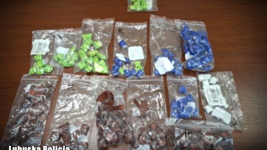 Zielona Góra: pościg zakończył się odkryciem pół kilograma narkotyków [WIDEO]