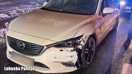 Zielona Góra: uderzył w barierki i kontynuował jazdę