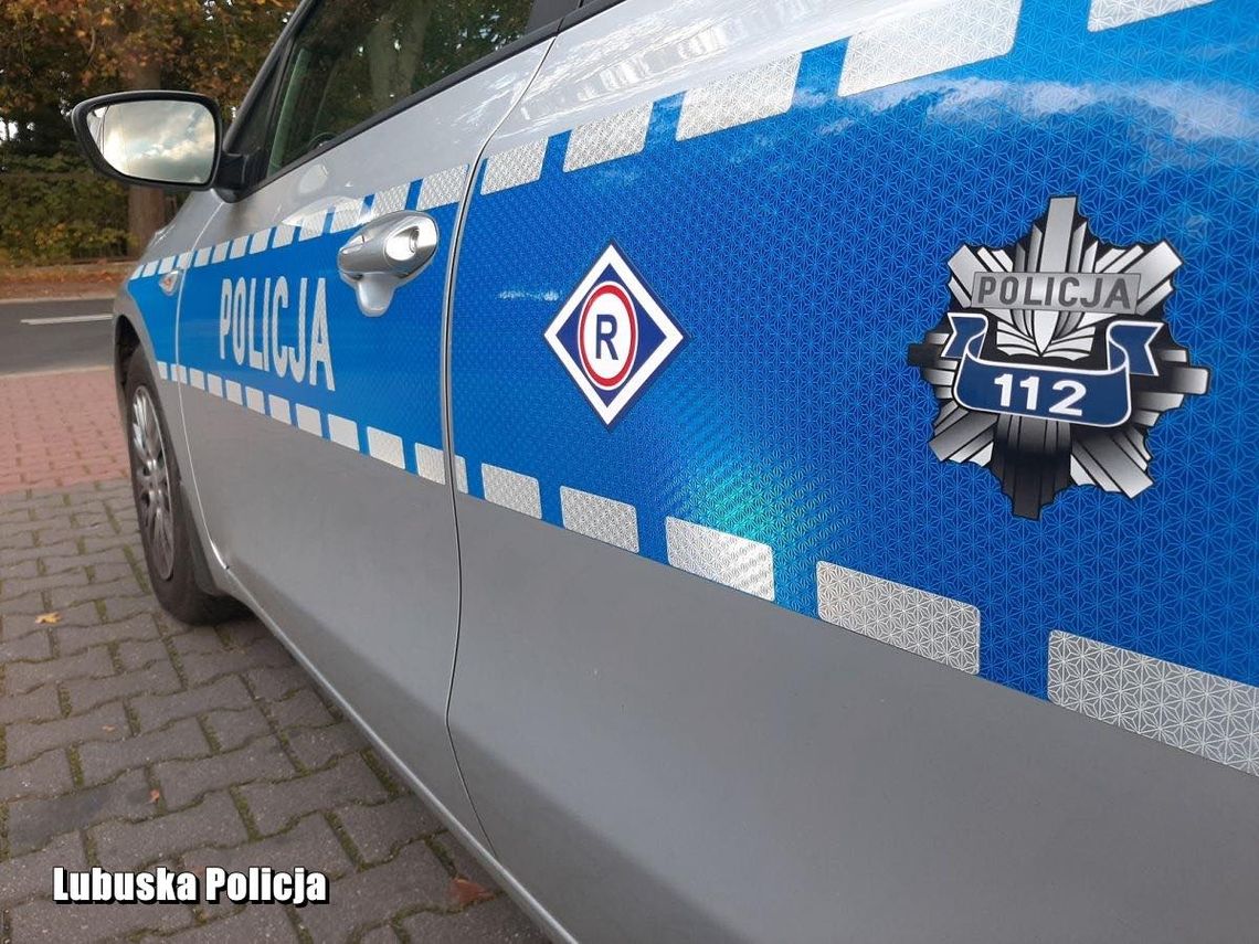 20-latek odpowie za złamanie sądowego zakazu kierowania pojazdami