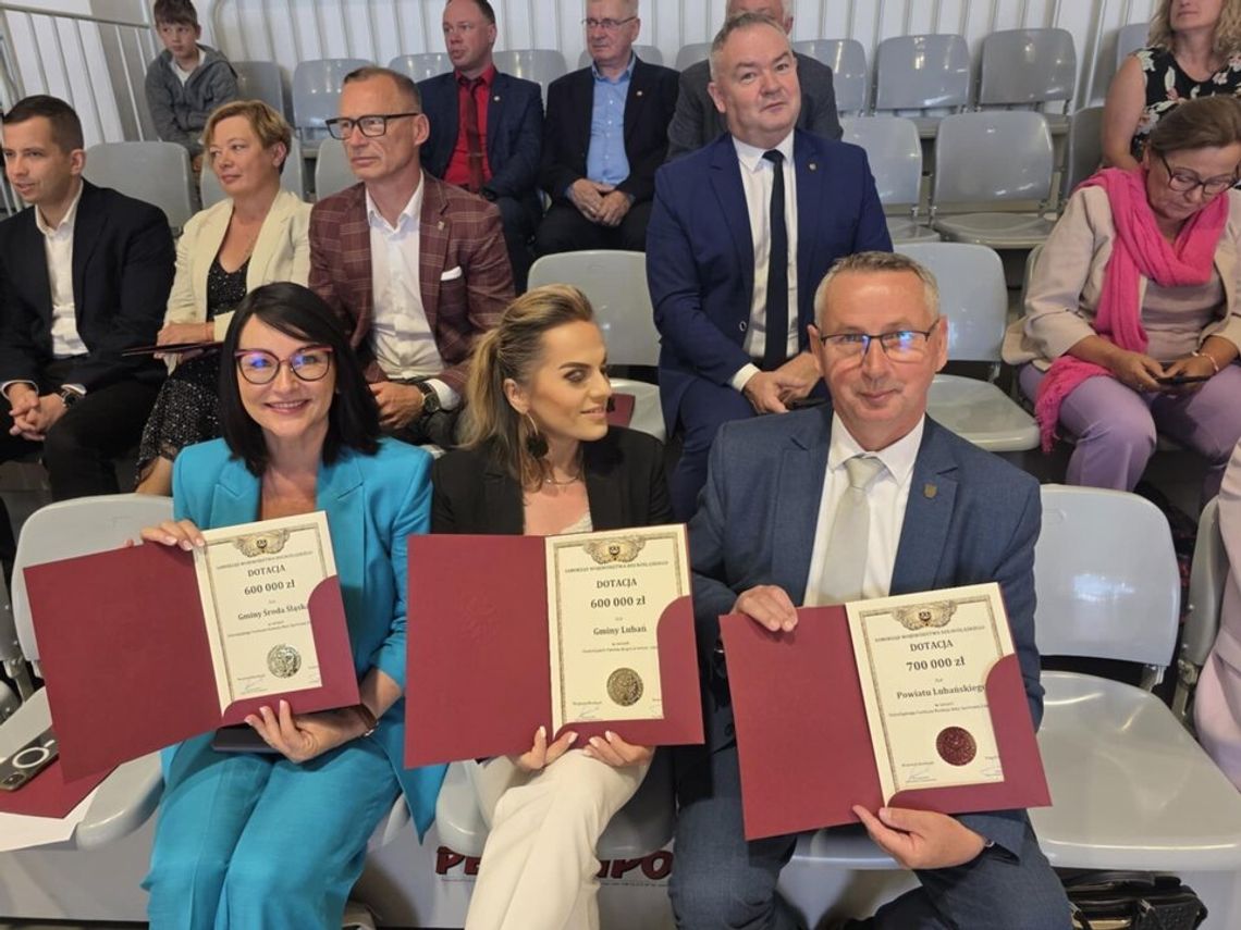 700 tys. zł dla Powiatu Lubańskiego na rozwój bazy sportowej