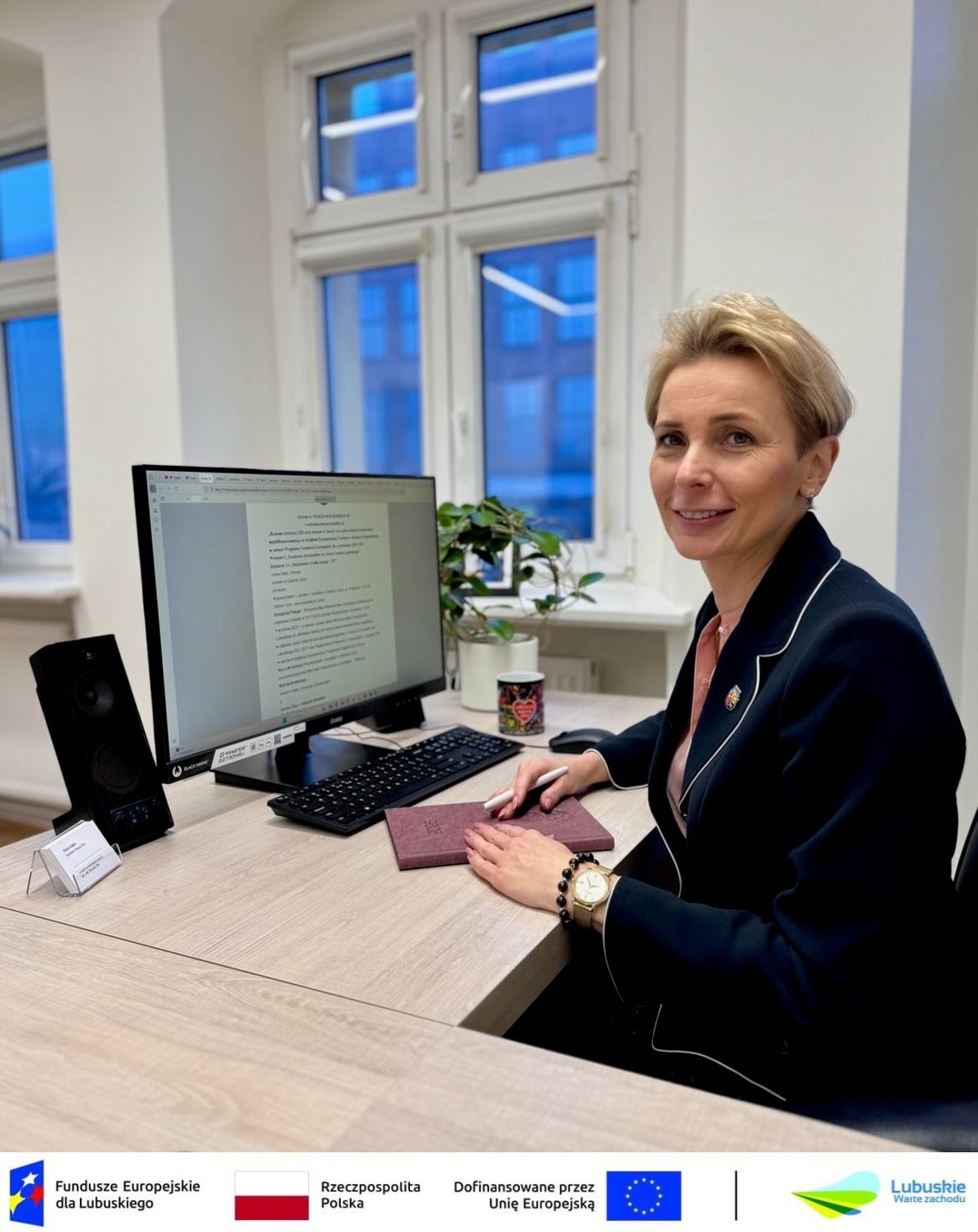 Budowa instalacji OZE przy basenie w Żarach oraz jednostkach oświatowych