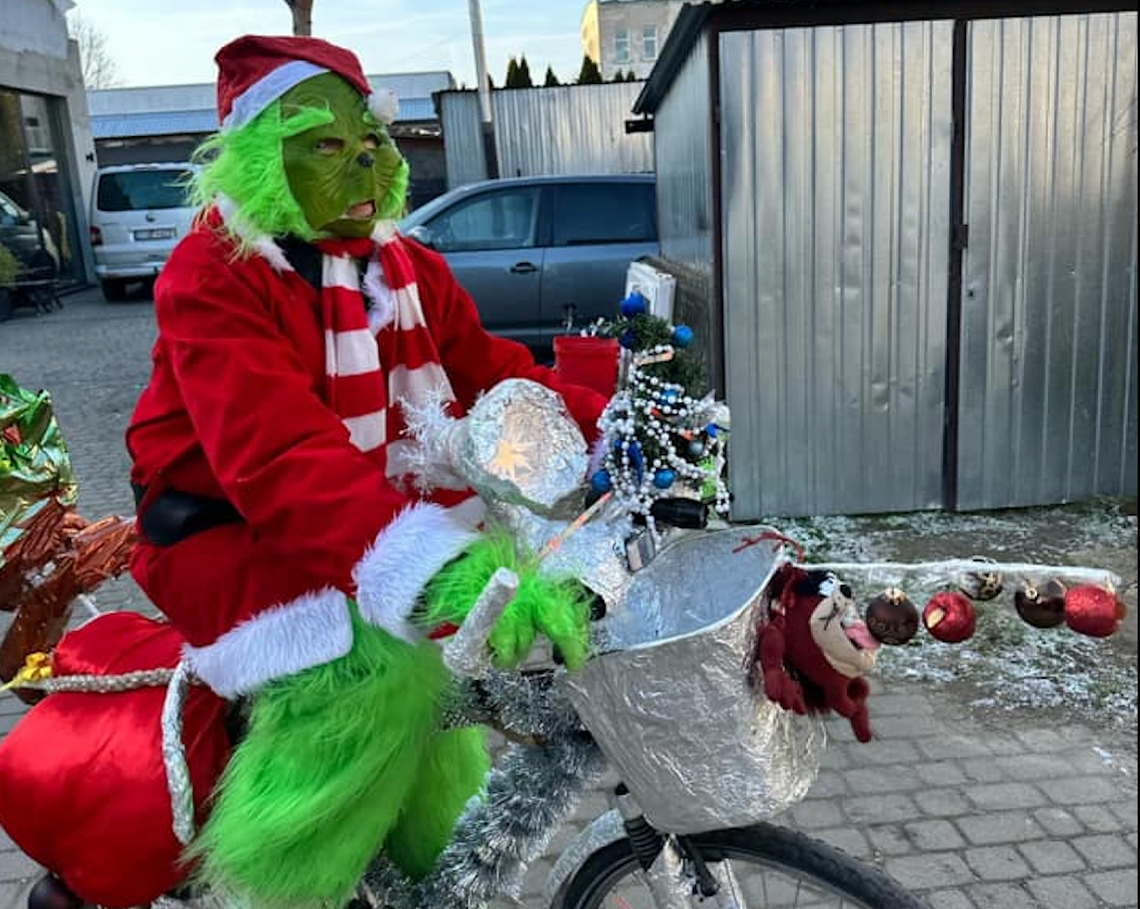 Grinch grasuje po Zgorzelcu! Spotkałeś go już? WIDEO