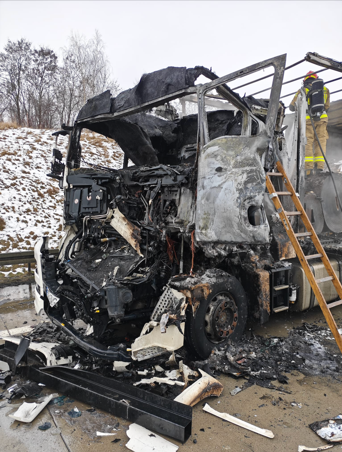 Groźny wypadek na A4 - tir w płomieniach