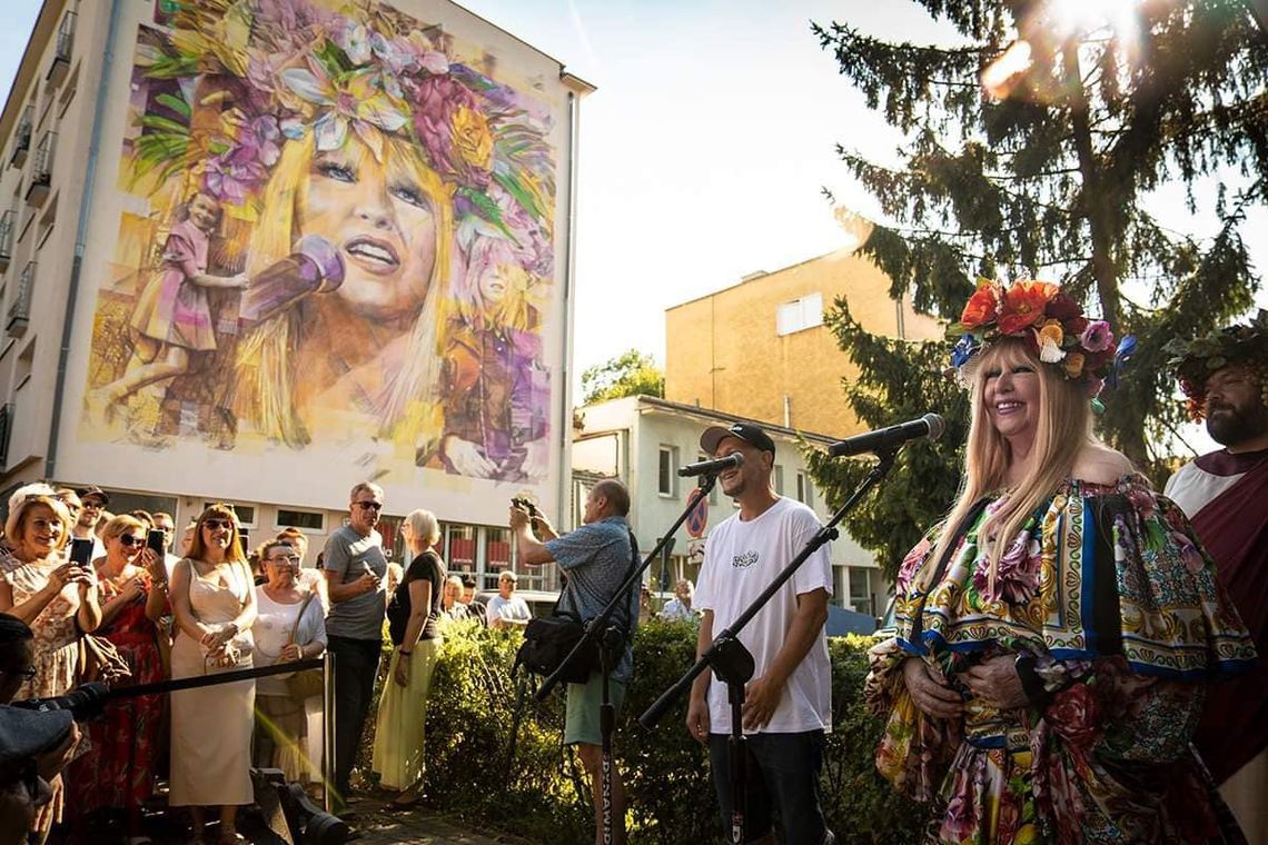 Jedna z największych polskich gwiazd muzyki przyszła na świat w Zielonej Górze Jedna z największych polskich gwiazd muzyki przyszła na świat w Zielonej Górze
