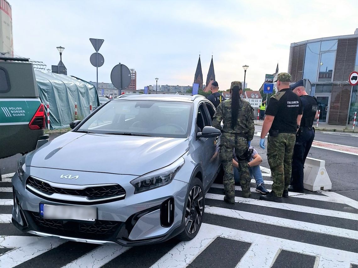 Kradziona KIA zatrzymana na granicy w Słubicach
