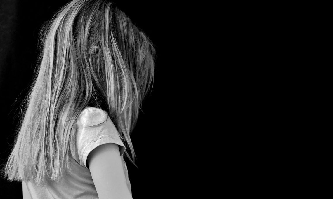 Lwówek Śląski: 60-latek aresztowany za molestowanie 9-letniej dziewczynki