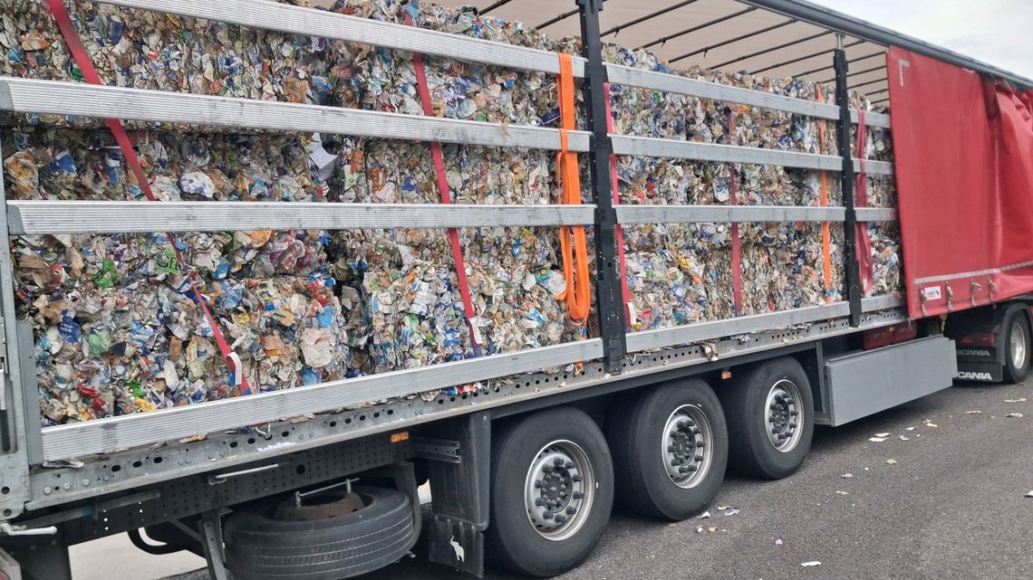 Nielegalny transport odpadów zatrzymany