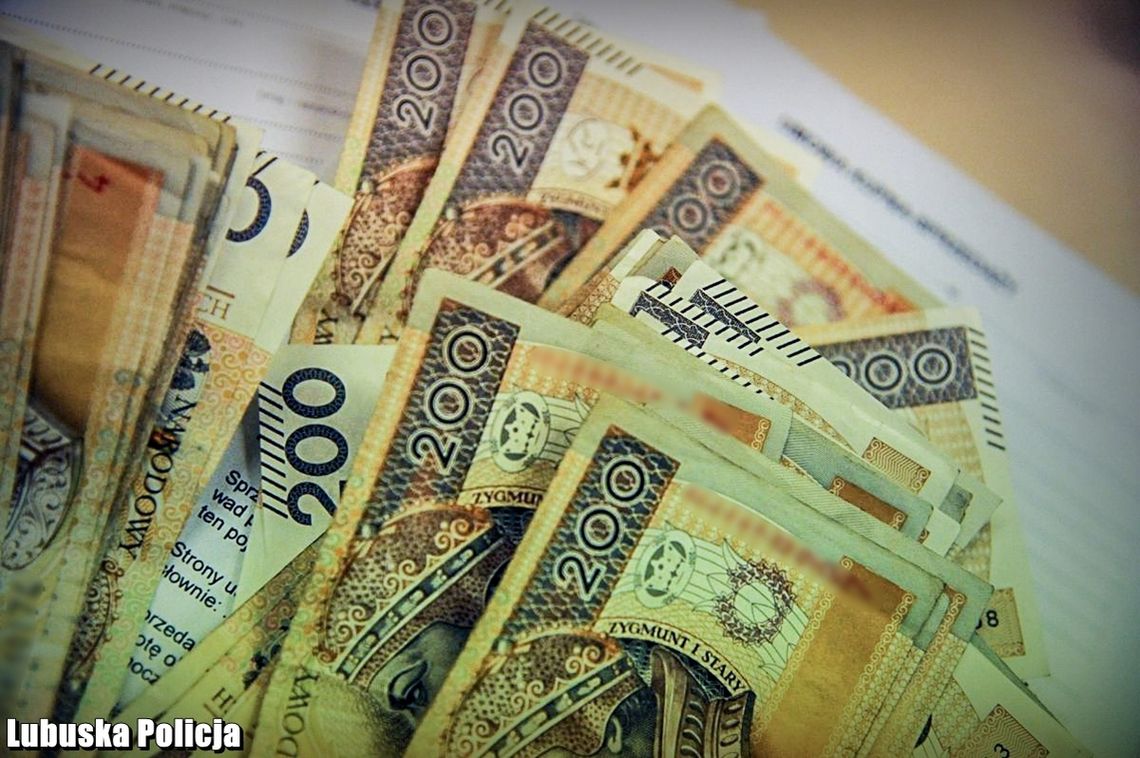 Obiecywali szybki zysk - mężczyzna stracił prawie 400 tys. zł