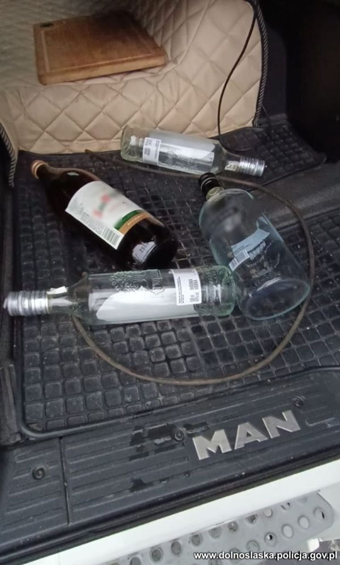 Pijany kierowca ciężarówki zatrzymany na MOP-ie przy A4 Pijany kierowca ciężarówki zatrzymany na MOP-ie przy A4