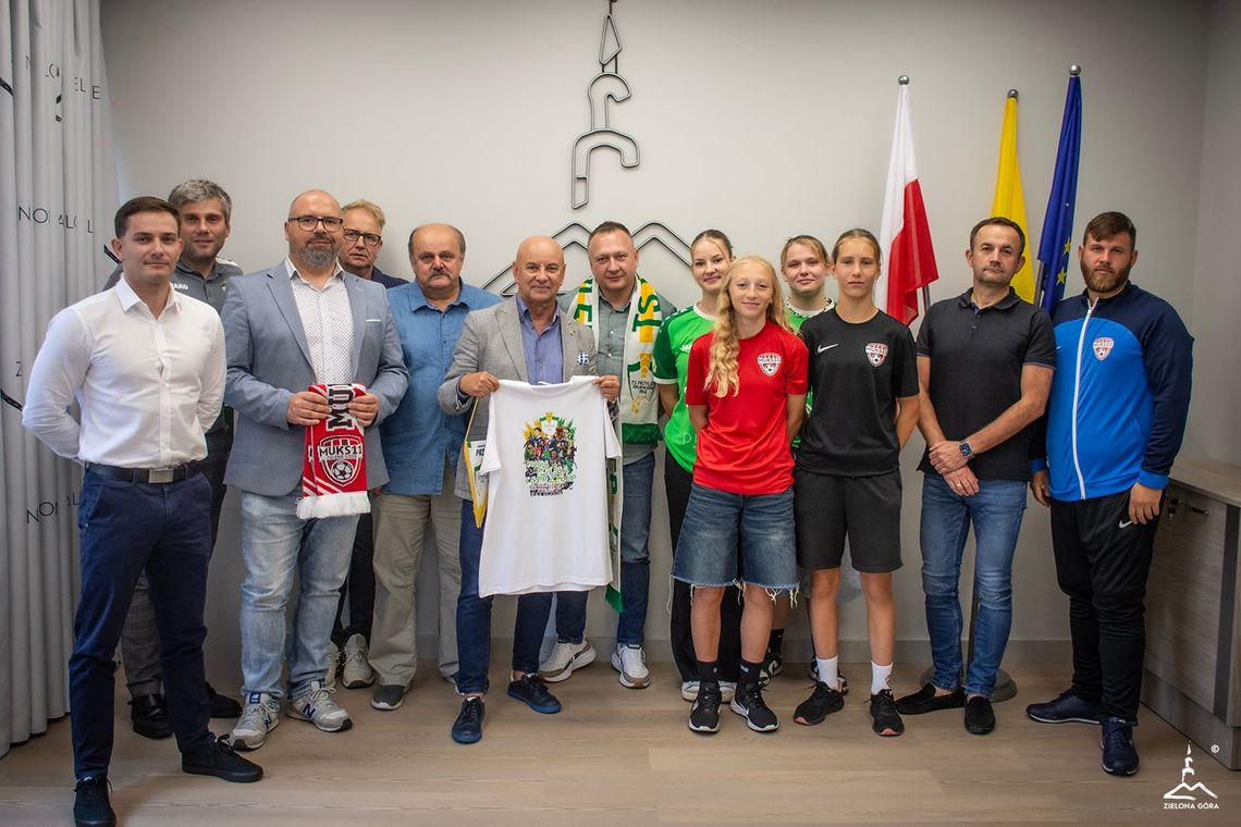 Piłkarskie marzenia dziewczyn spełniają się w Zielonej Górze!