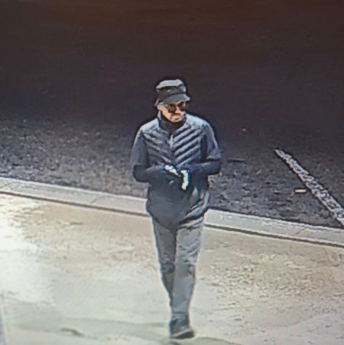 Policja w Świebodzinie poszukuje osoby mogącej pomóc w śledztwie