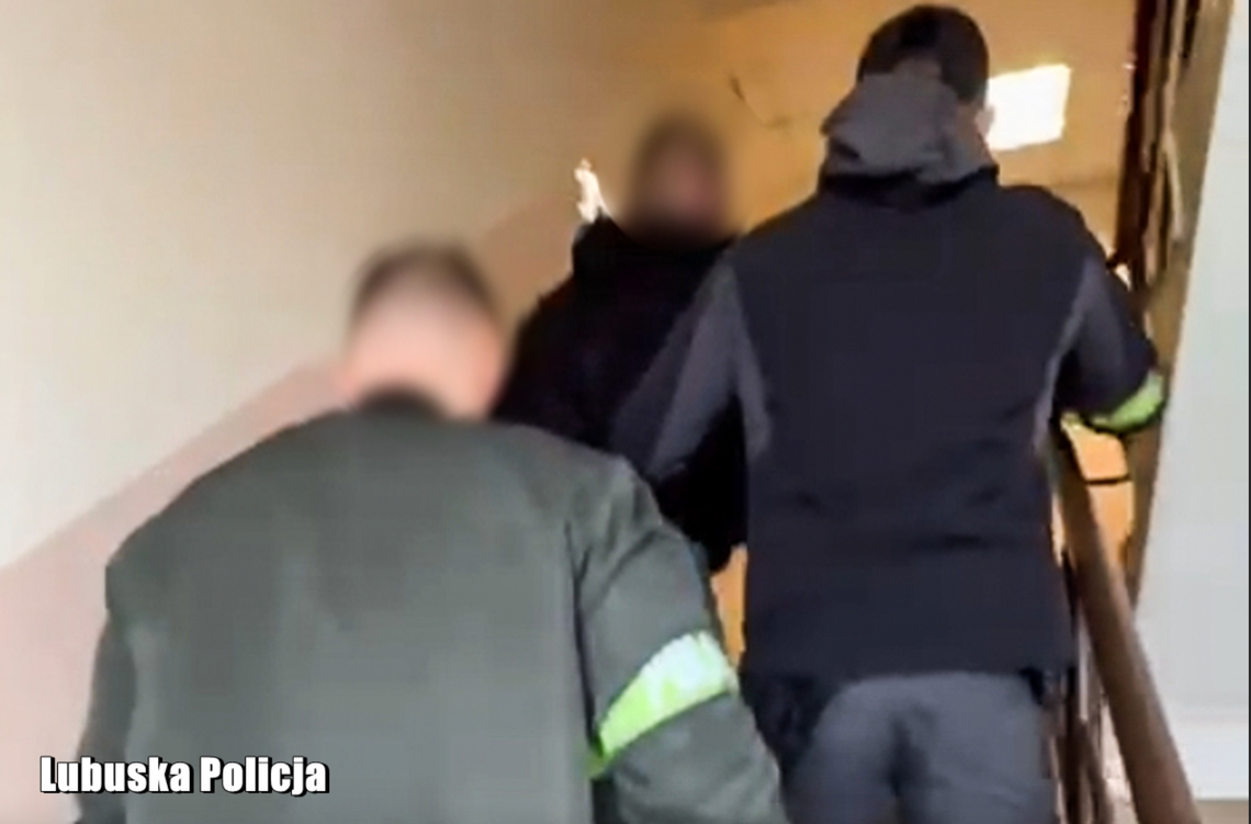 Powiat żarski: 32-latek zatrzymany za kradzież ciągnika