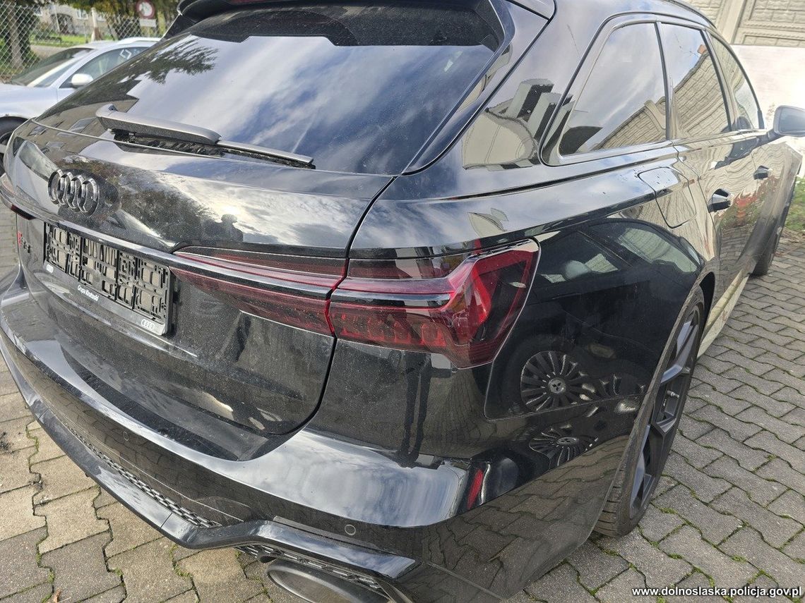 Przywiózł kradzione RS 6 do mechanika Przywiózł kradzione RS 6 do mechanika
