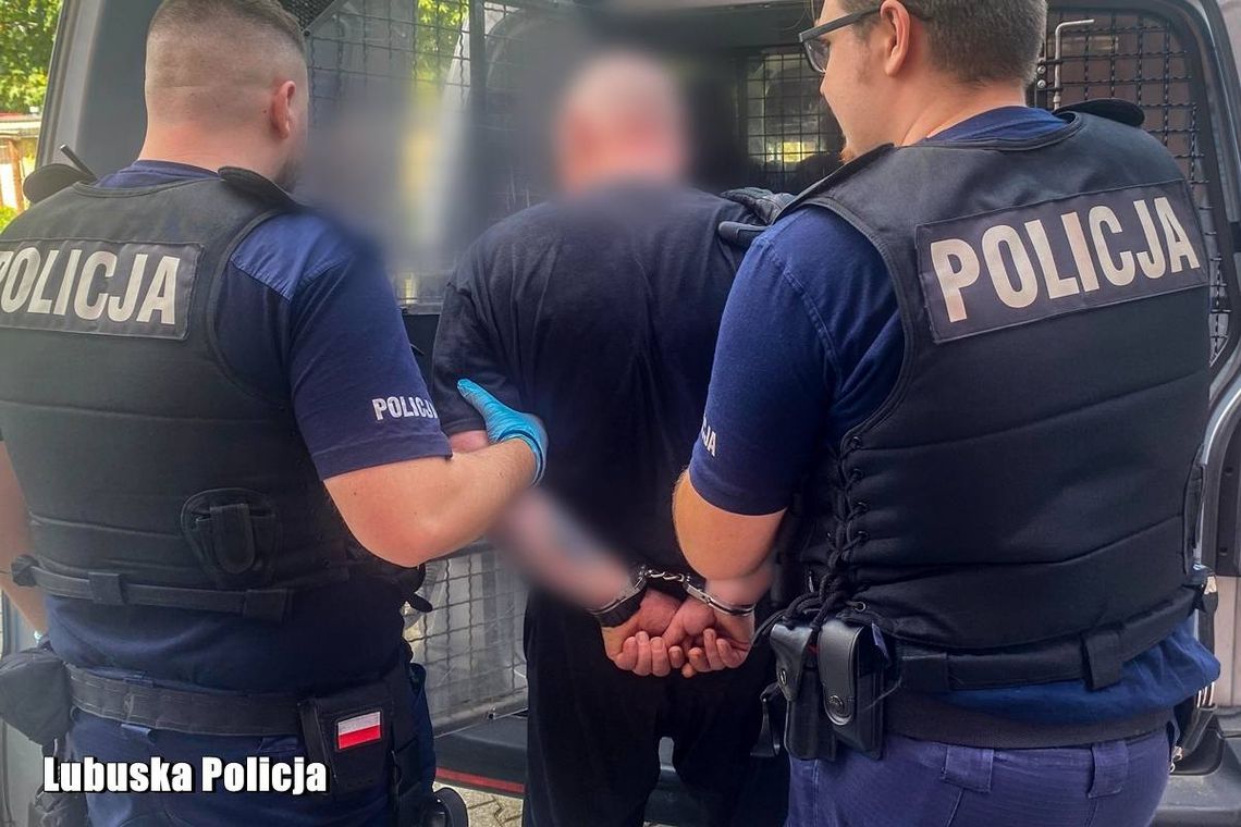 Słubice: 58-latek zatrzymany za znieważenie polskich flag