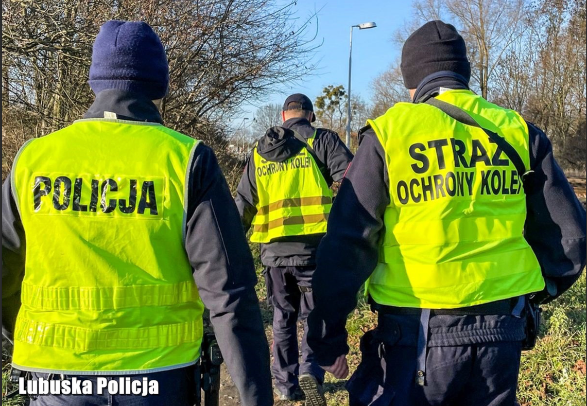 Słubice: Chińczyk fotografował infrastrukturę kolejową Słubice: Chińczyk fotografował infrastrukturę kolejową