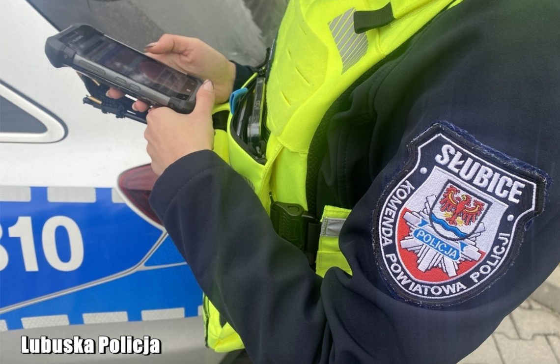 Słubice: pijany kierowca z dożywotnim zakazem prowadzenia uderzył w ciężarówkę