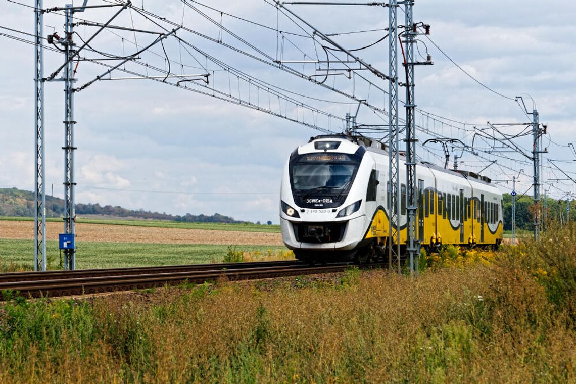 Śmiertelne potrącenie na torach. Opóźnienia pociągów w całym regionie