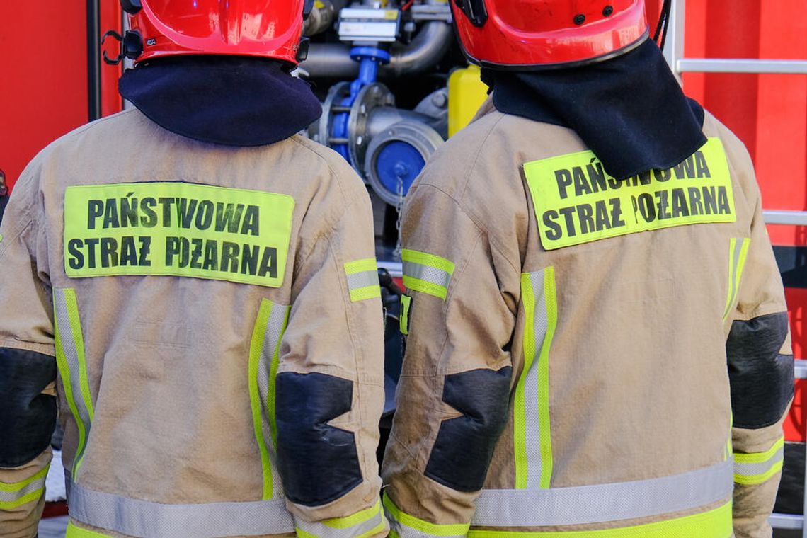 Spłonęła ciężarówka na A4. Utrudnienia potrwają do godziny 14.00