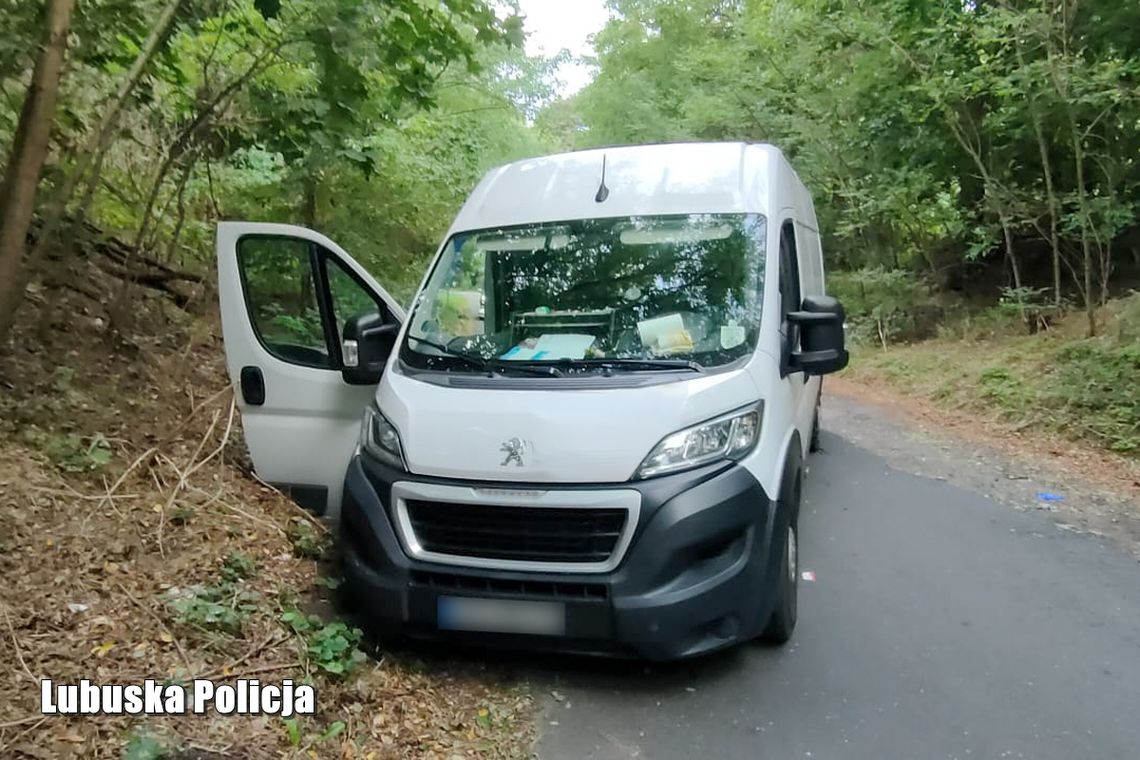 Transgraniczny pościg. Odzyskano busa