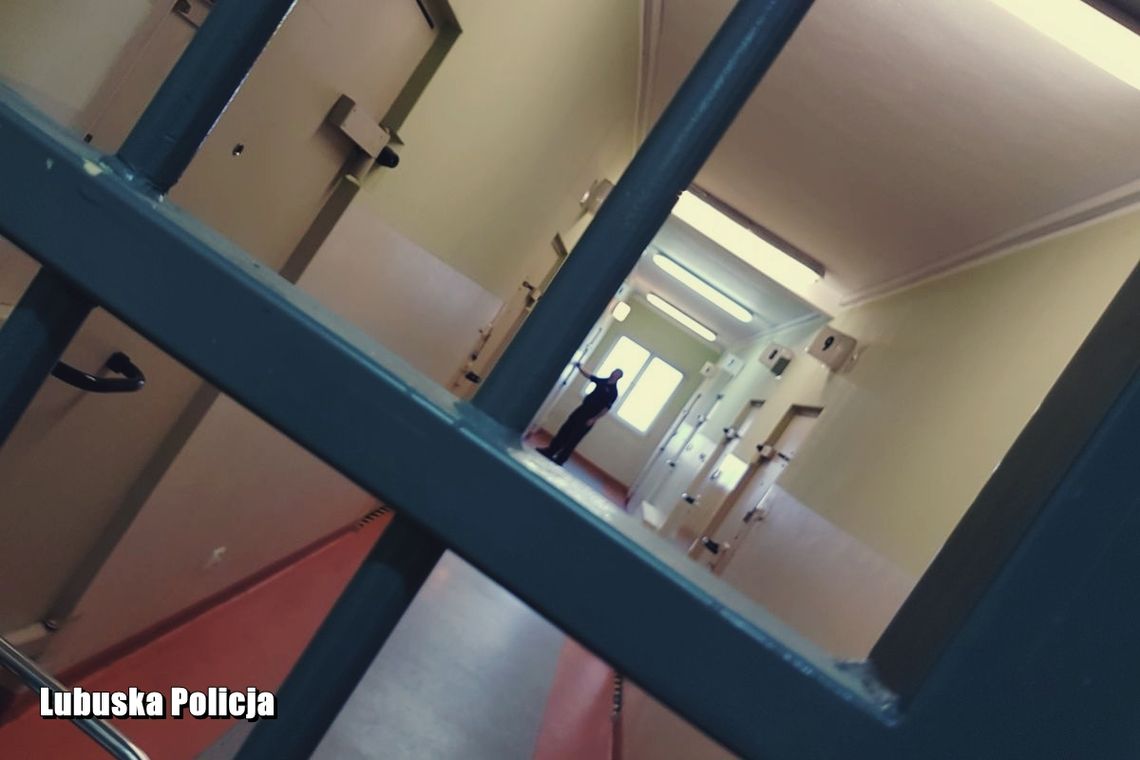 Żary: Policjant po służbie zareagował na agresję w markecie