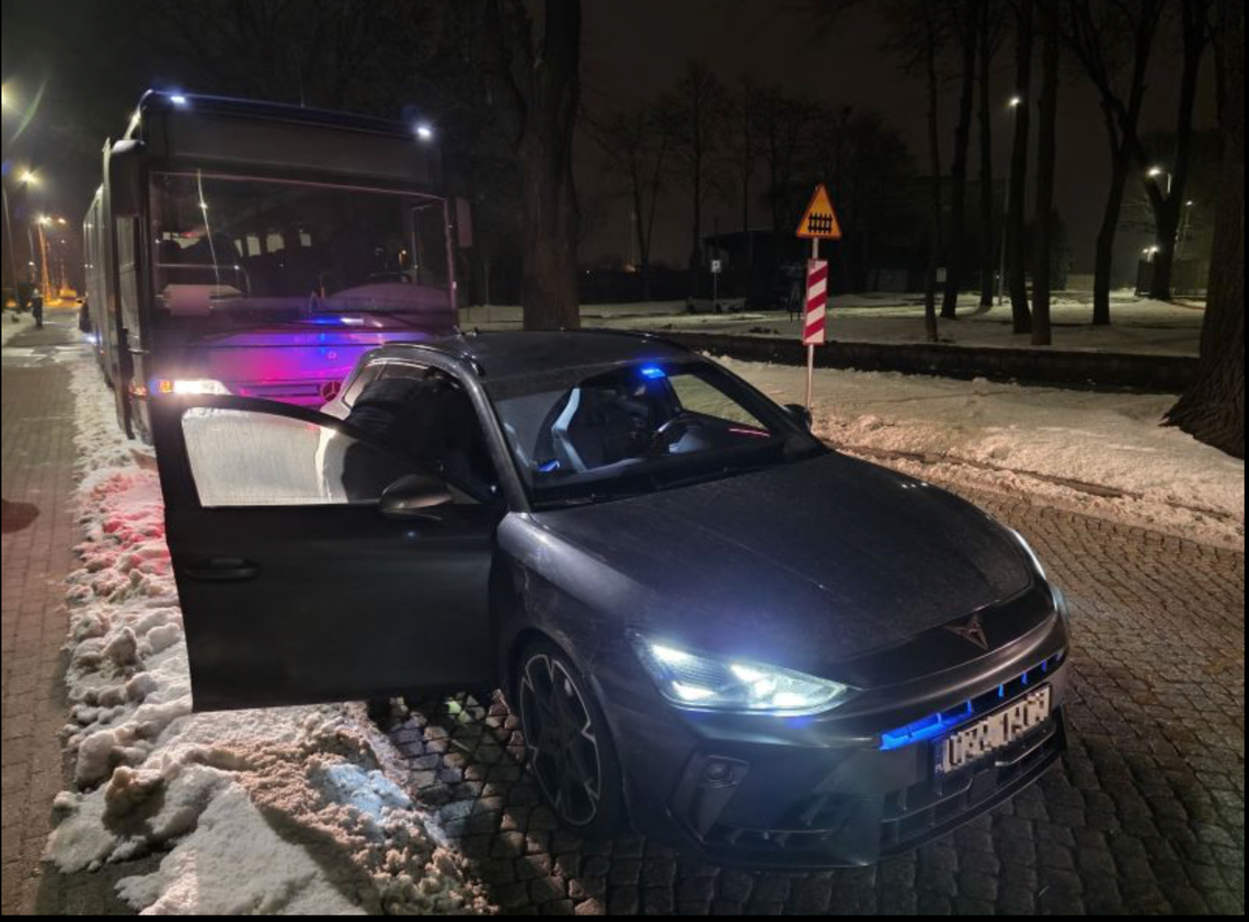 Zgorzelec: pijany 34-latek ukradł autobus Zgorzelec: pijany 34-latek ukradł autobus