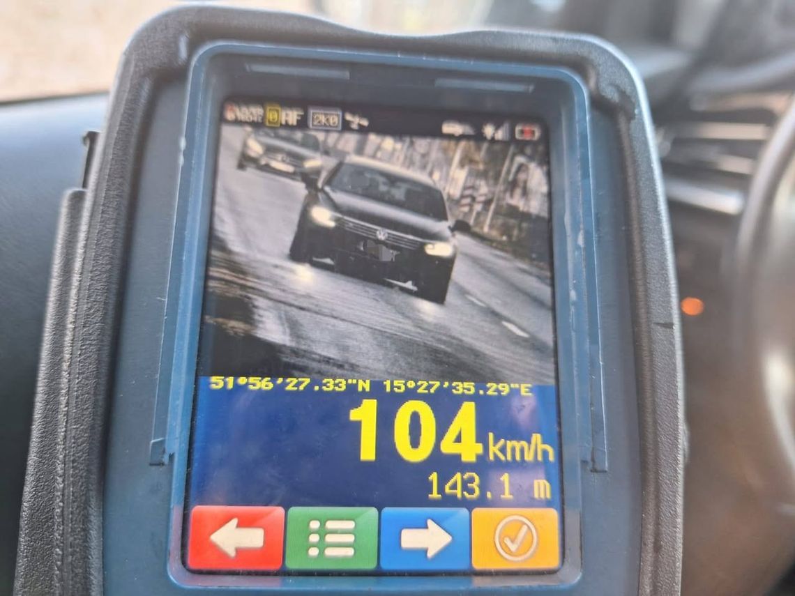 Zielona Góra: 20-latek pędził ponad 100 km/h w terenie zabudowanym